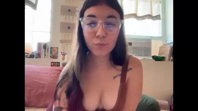 Image 7 of cuteballoons Stream on Chaturbate on 2 months ago