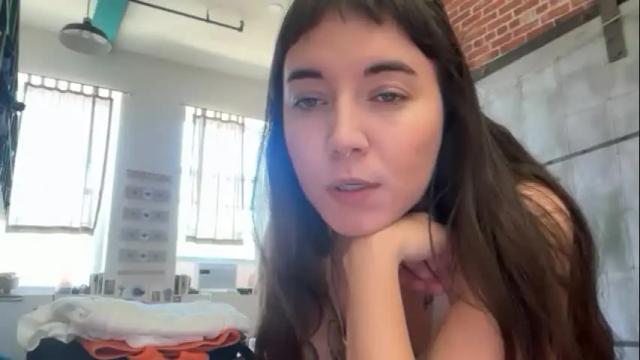 Image 3 of cuteballoons Stream on Chaturbate on 1 month ago