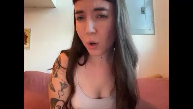 Image 10 of cuteballoons Stream on Chaturbate on 1 month ago