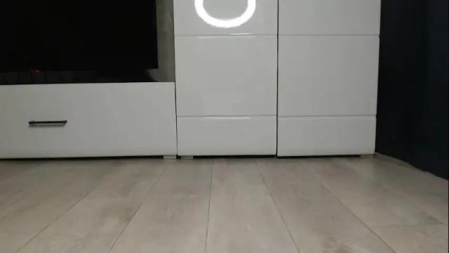 Image 4 of cuteemouse Stream on Chaturbate on 3 months ago