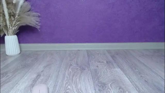 Image 12 of cuteemouse Stream on Chaturbate on 2 months ago