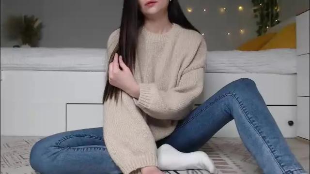 Image 7 of cuteemouse Stream on Chaturbate on 1 month ago