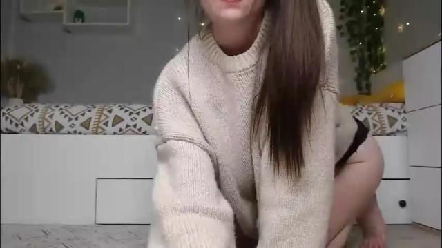 Image 10 of cuteemouse Stream on Chaturbate on 16 days ago