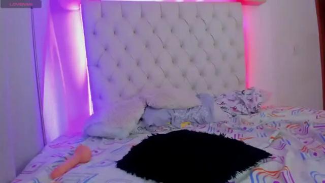 Image 7 of cuteface_bigtits Stream on Chaturbate on 18 months ago
