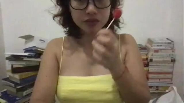 Image 7 of cutelittlehoe Stream on Chaturbate on 1 month ago