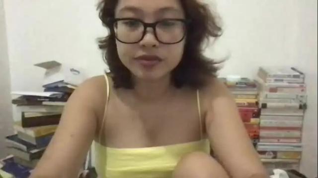 Thumbnail 3, cutelittlehoe's Stream at Chaturbate, 1 month ago