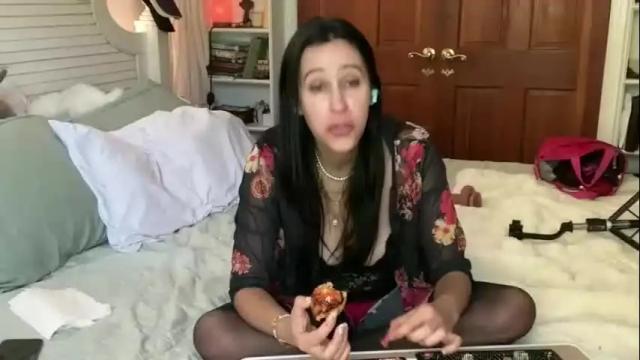 Thumbnail 3, cutelittlemama0418's Stream at Chaturbate, 2 months ago