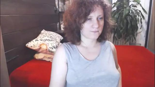Image 3 of cutemoan Stream on Chaturbate on 2 months ago