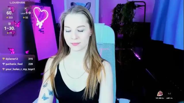 Image 3 of cutemousee Stream on Chaturbate on 26 days ago