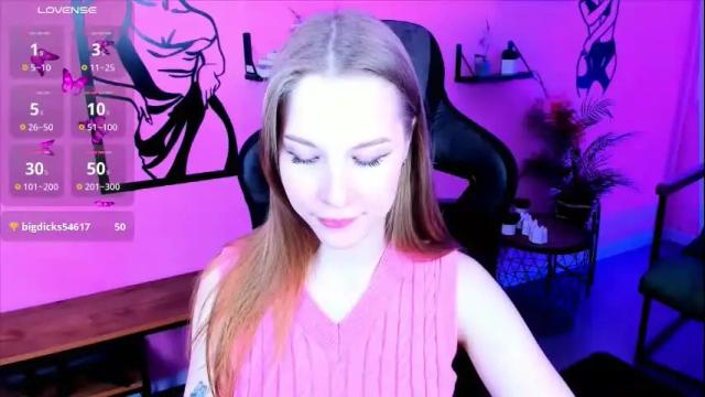 Image 4 of cutemousee Stream on Chaturbate on 13 days ago