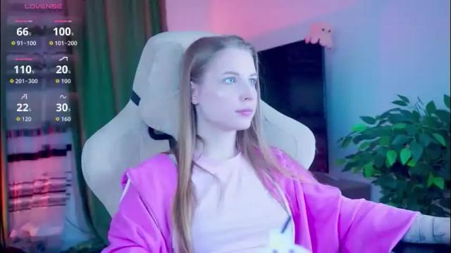 Image 12 of cutemousee Stream on Chaturbate on 2 months ago