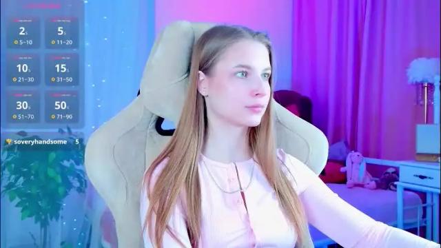 Image 3 of cutemousee Stream on Chaturbate on 5 days ago