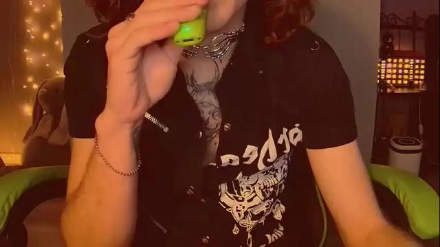 Image 7 of cutepocketboy Stream on Chaturbate on 1 month ago
