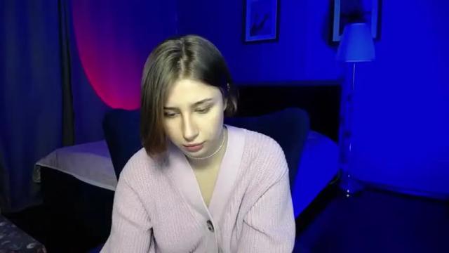 Image 11 of cuterlina Stream on Chaturbate on 21 months ago