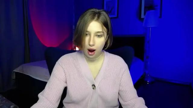 Image 2 of cuterlina Stream on Chaturbate on 21 months ago