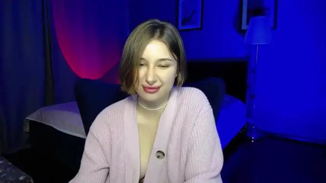 Image 6 of cuterlina Stream on Chaturbate on 21 months ago