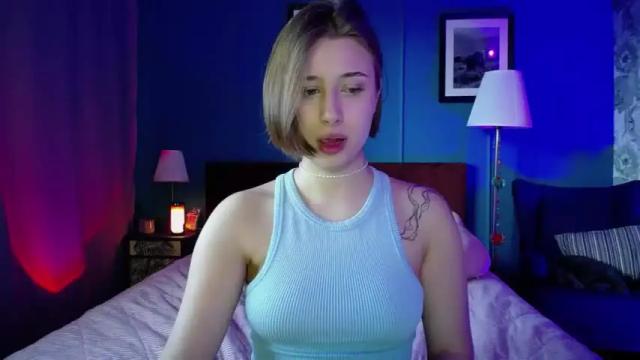 Image 6 of cuterlina Stream on Chaturbate on 21 months ago