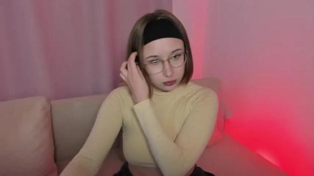 Thumbnail 1, cuterlina's Stream at Chaturbate, 19 months ago