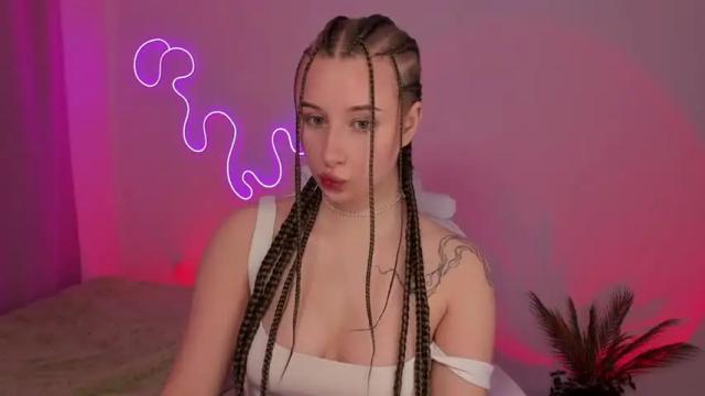 Image 12 of cuterlina Stream on Chaturbate on 18 months ago