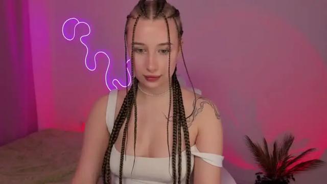 Image 8 of cuterlina Stream on Chaturbate on 18 months ago