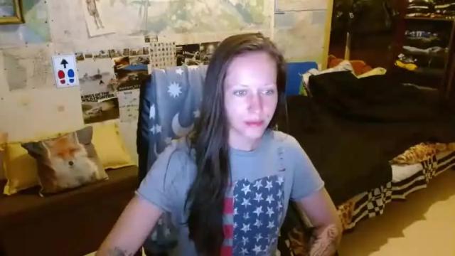 Image 3 of cutesexybling Stream on Chaturbate on 15 months ago