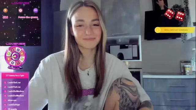 Image 11 of cutestdemon Stream on Chaturbate on 20 days ago