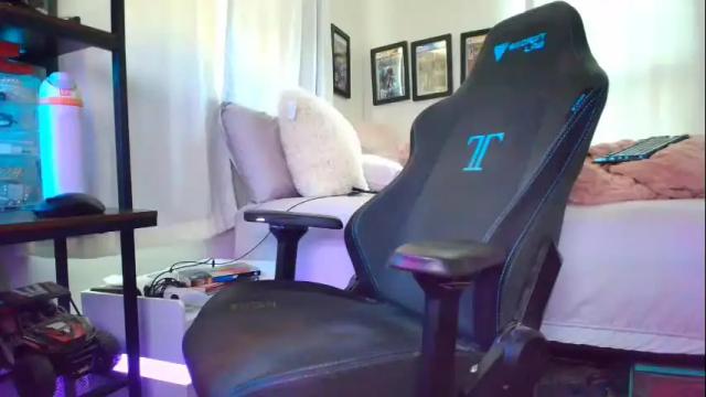 Image 4 of cuteypi Stream on Chaturbate on 1 month ago