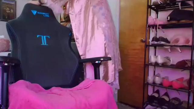 Image 6 of cuteypi Stream on Chaturbate on 1 month ago