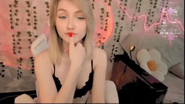 Image 4 of cutie_angels Stream on Chaturbate on 14 months ago