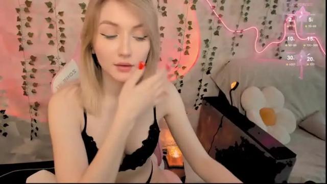 Image 6 of cutie_angels Stream on Chaturbate on 14 months ago