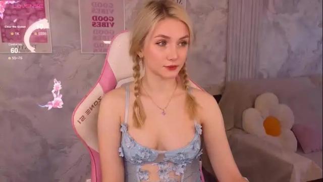 Image 12 of cutie_angels Stream on Chaturbate on 19 days ago