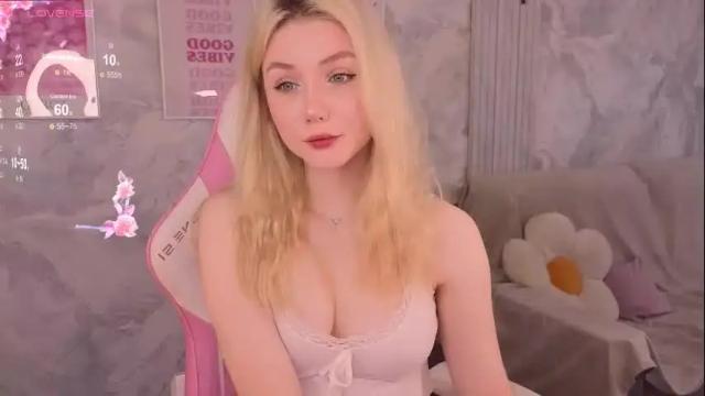 Image 12 of cutie_angels Stream on Chaturbate on 8 days ago