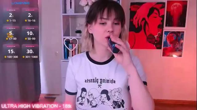 Image 10 of cutie_mili Stream on Chaturbate on 18 days ago