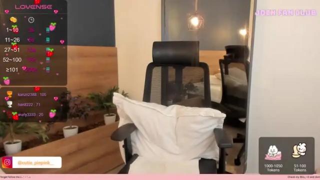Image 11 of cutie_piepink Stream on Chaturbate on 25 months ago