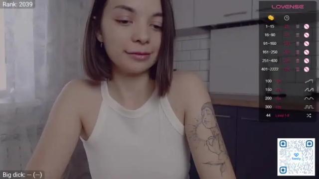 Image 2 of cutiepiewastaken Stream on Chaturbate on 18 months ago