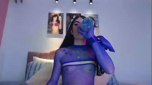Image 3 of cuttebabe_ Stream on Chaturbate on 5 months ago
