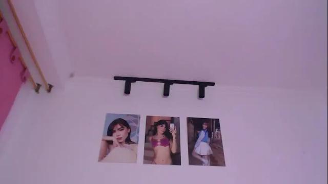 Image 10 of cuttebabe_ Stream on Chaturbate on 3 months ago