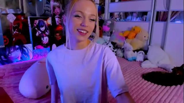 Image 10 of cuttie_ponyy Stream on Chaturbate on 6 months ago