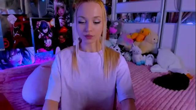 Image 7 of cuttie_ponyy Stream on Chaturbate on 6 months ago