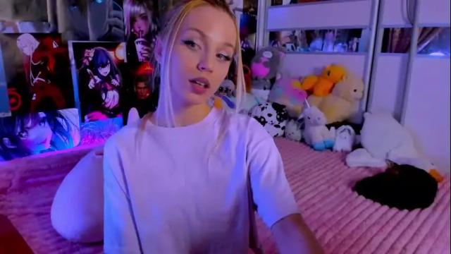 Image 8 of cuttie_ponyy Stream on Chaturbate on 6 months ago