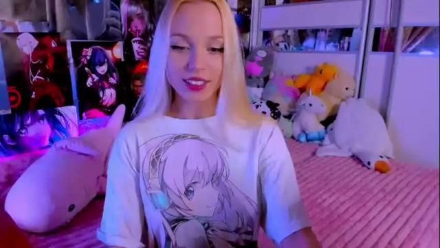 Image 2 of cuttie_ponyy Stream on Chaturbate on 6 months ago