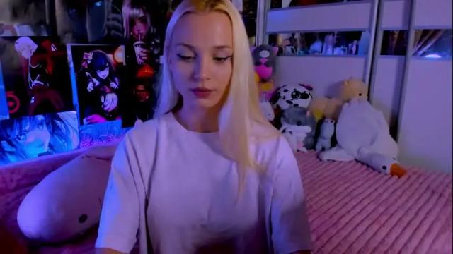 Image 4 of cuttie_ponyy Stream on Chaturbate on 3 months ago