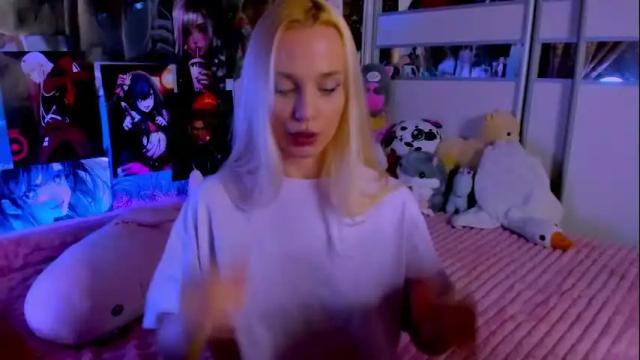 Image 8 of cuttie_ponyy Stream on Chaturbate on 3 months ago