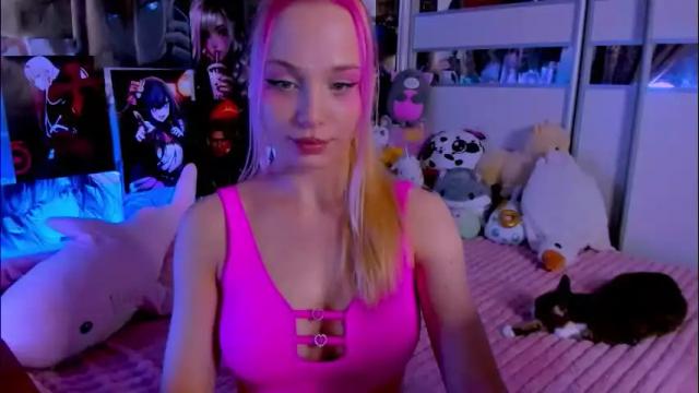 Image 10 of cuttie_ponyy Stream on Chaturbate on 2 months ago