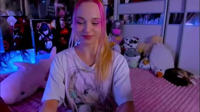 Image 2 of cuttie_ponyy Stream on Chaturbate on 2 months ago