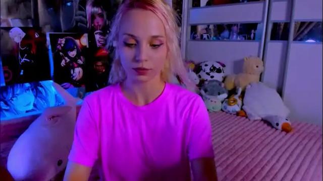 Image 3 of cuttie_ponyy Stream on Chaturbate on 2 months ago