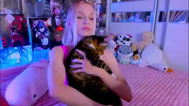 Image 6 of cuttie_ponyy Stream on Chaturbate on 2 months ago