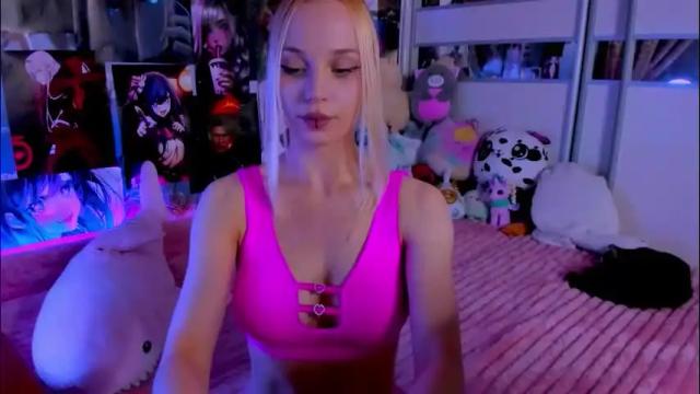 Image 2 of cuttie_ponyy Stream on Chaturbate on 2 months ago