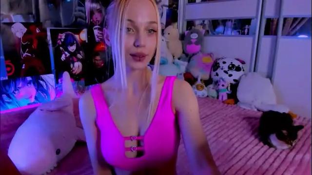 Image 7 of cuttie_ponyy Stream on Chaturbate on 2 months ago