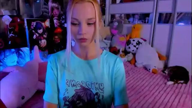 Image 2 of cuttie_ponyy Stream on Chaturbate on 1 month ago